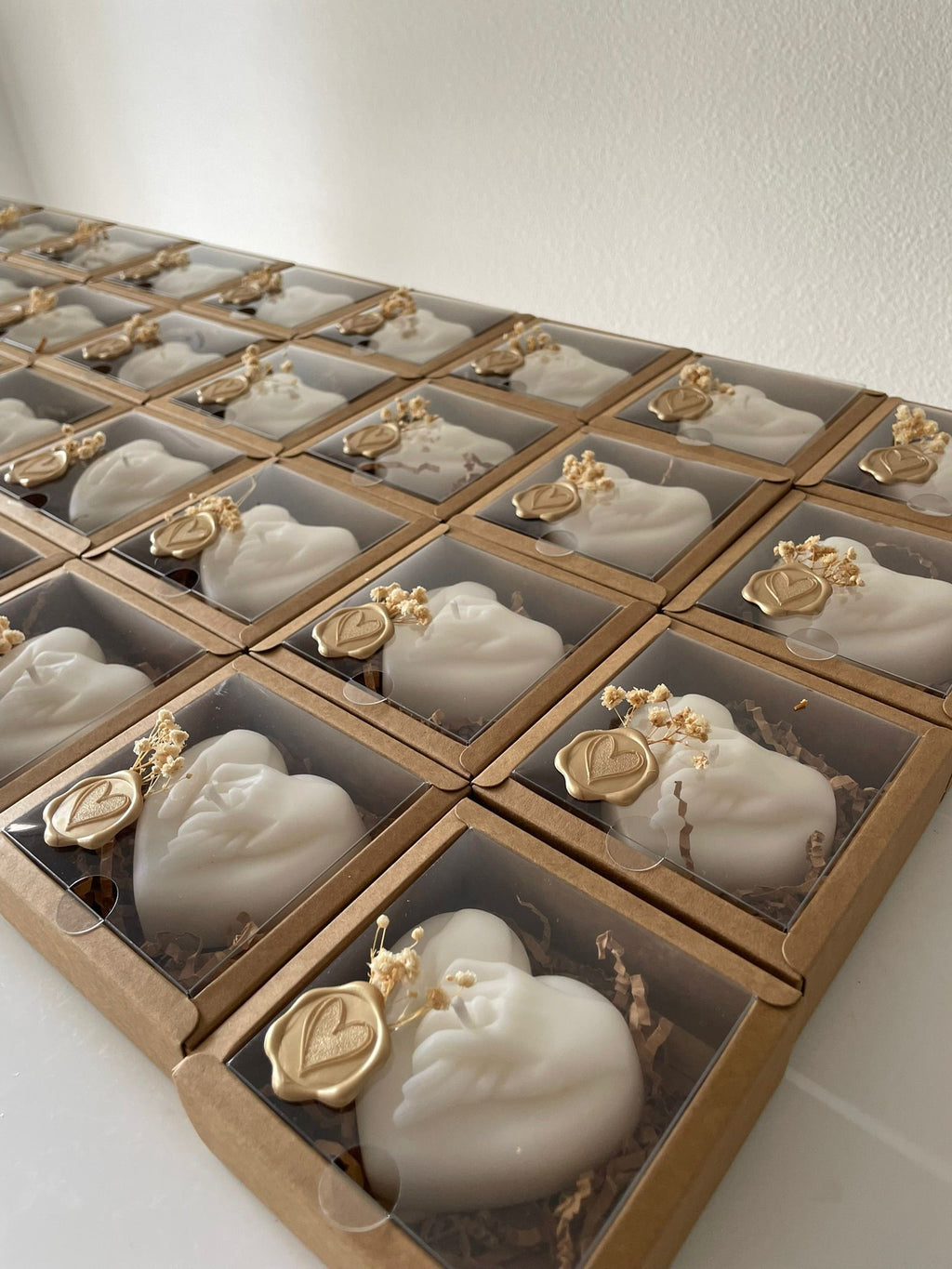 Heart Candle Favor – Handmade Wedding Gift in Kraft Box