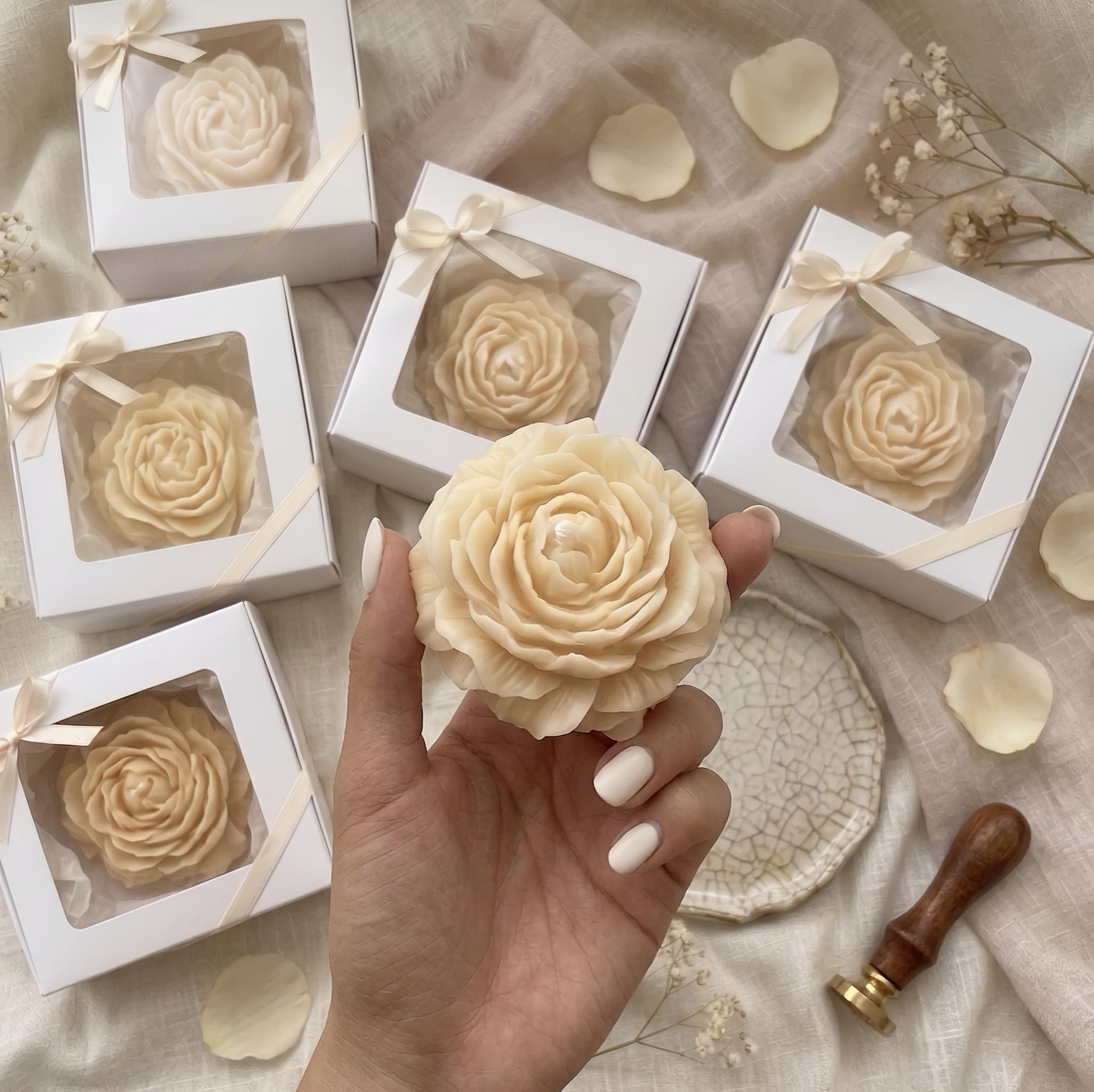 Peony Candle Wedding Gift Box – Handmade Floral Bridal Favor for Guests