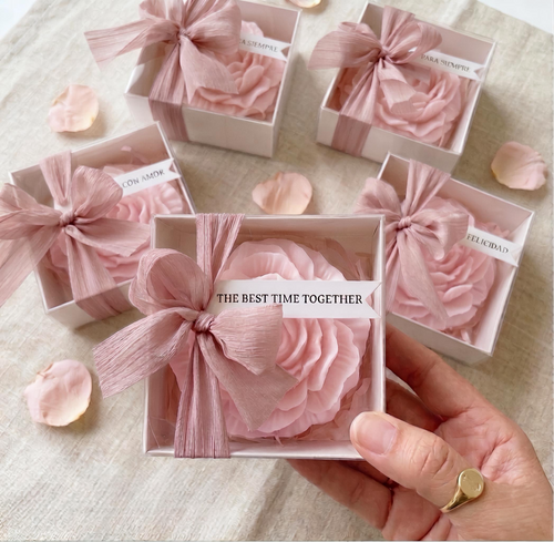Elegant Peony Candle Favor – Handmade Wedding Gift in Clear Box